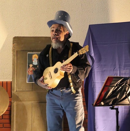 Musicien Dominique – chanteur et guitariste